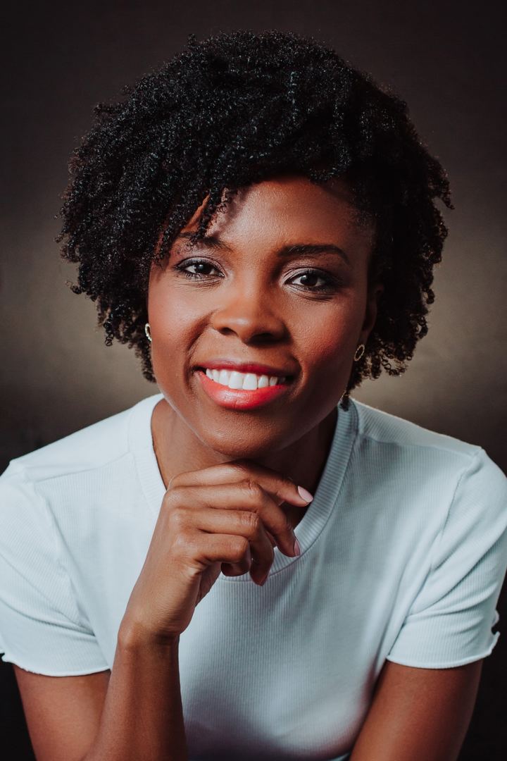 Someone famous in Source Title assets/images/profissionais/imagem1.jpg